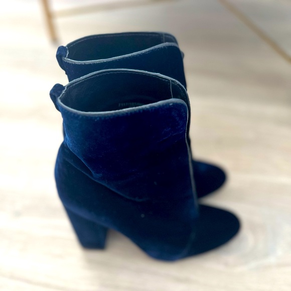 Zara bow blue velvet boots ,Size 7.5 ,size 38 Eu - Picture 2 of 5